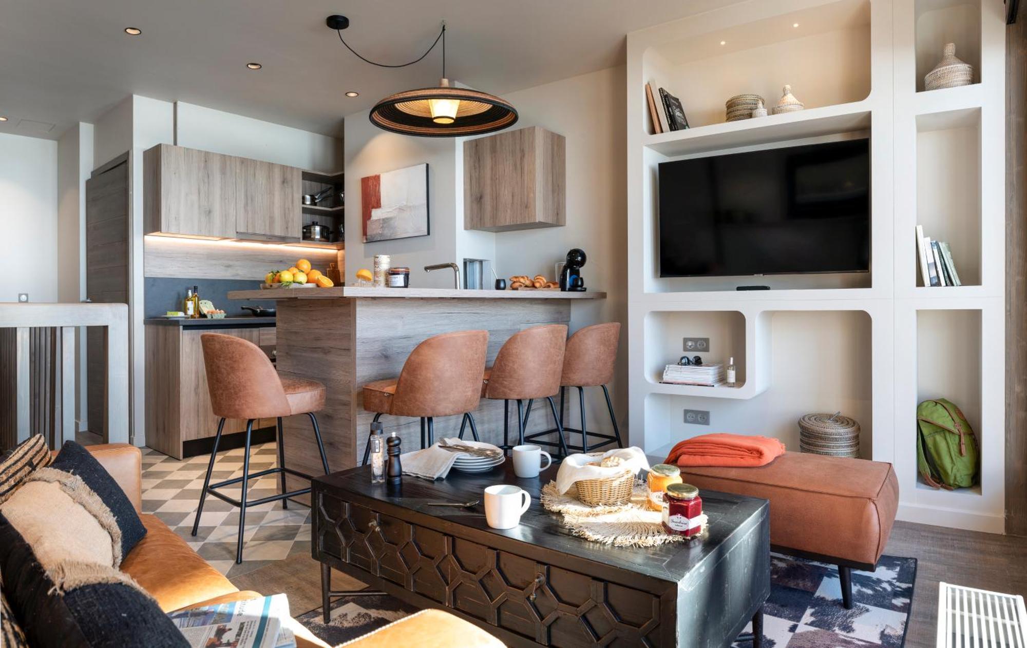 Residence Ynycio Тінь Екстер'єр фото